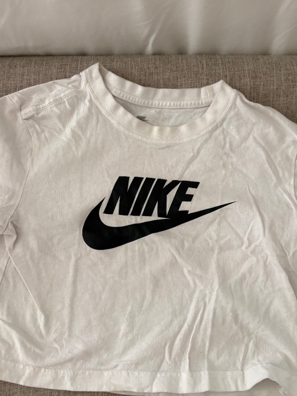 Nike loose fit crop tee